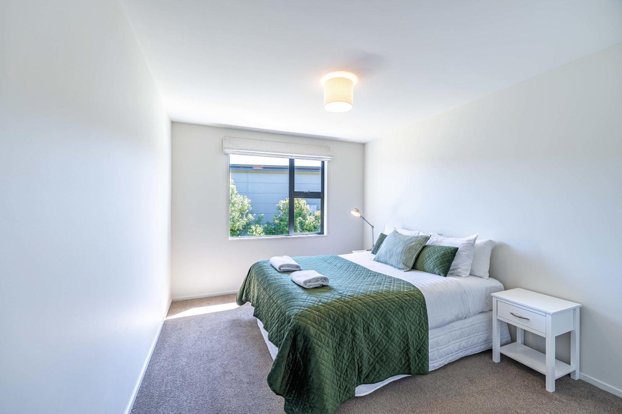 Hoheria Mountain Lodge Wanaka Exterior photo