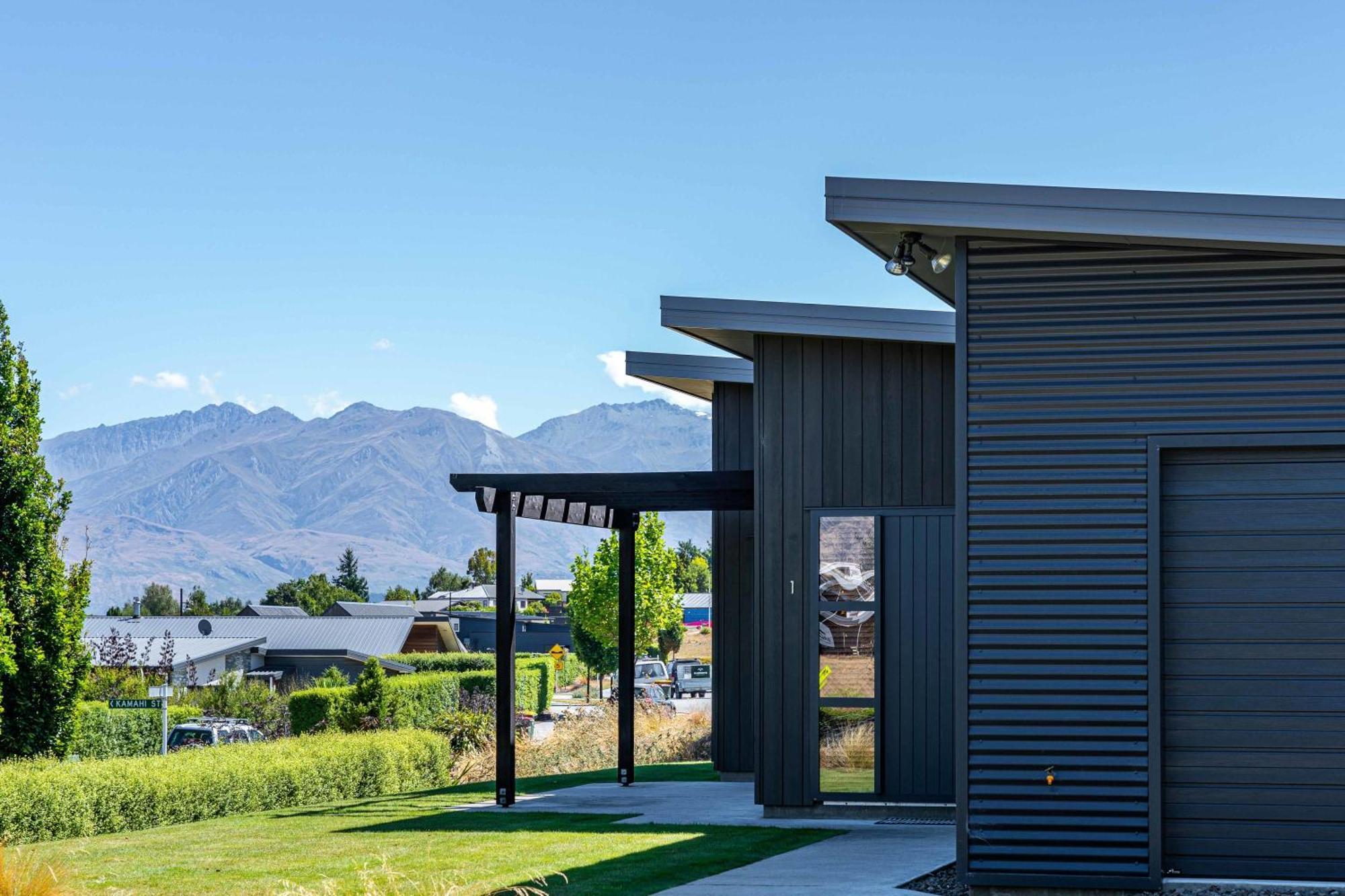 Hoheria Mountain Lodge Wanaka Exterior photo