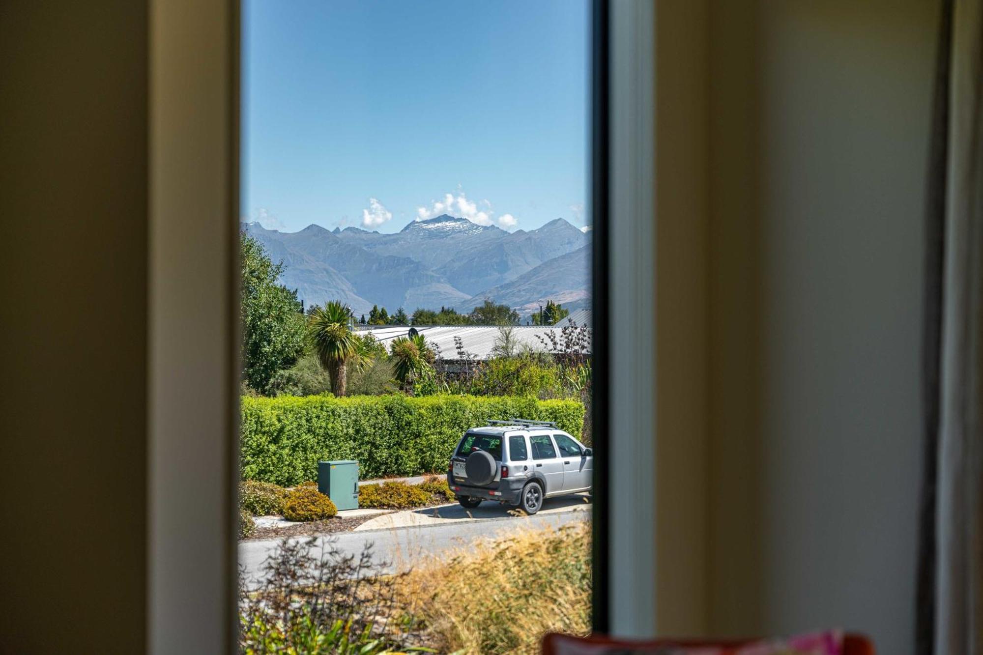 Hoheria Mountain Lodge Wanaka Exterior photo